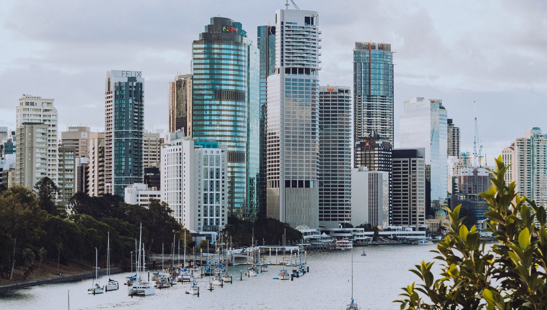 Kangaroo Point skyline